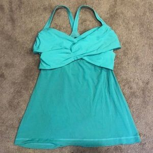 Lululemon top